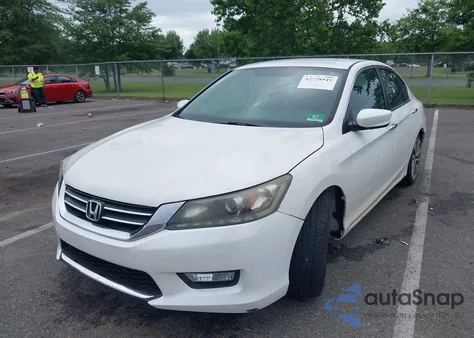 2013 Honda Accord Sport z USA, uszkodzony, nr VIN 1HGCR2F59DA086198